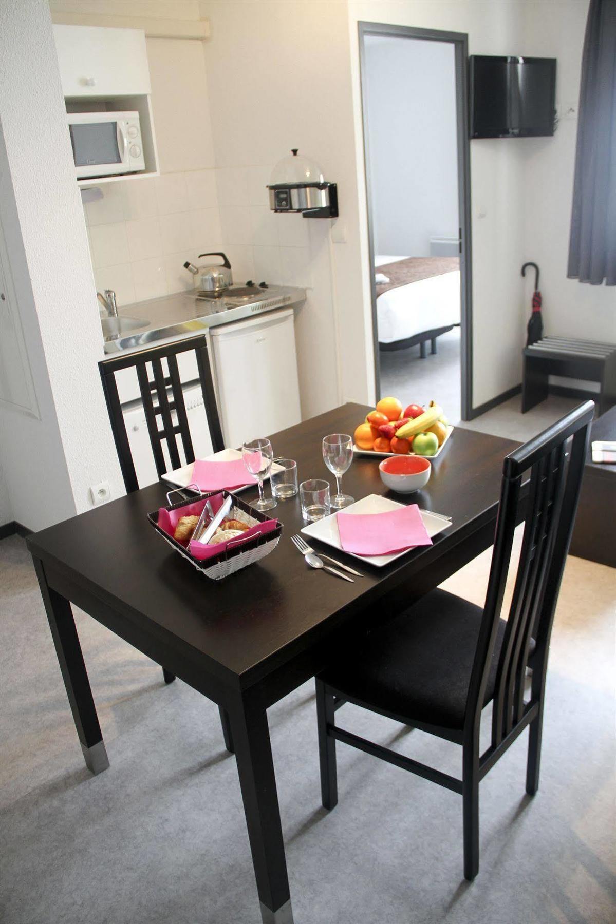 Park Wilson Airport Aparthotel Colomiers Εξωτερικό φωτογραφία